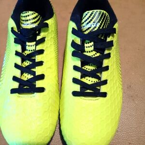 Lime Green/black Boys Soccer Cleats 3.5